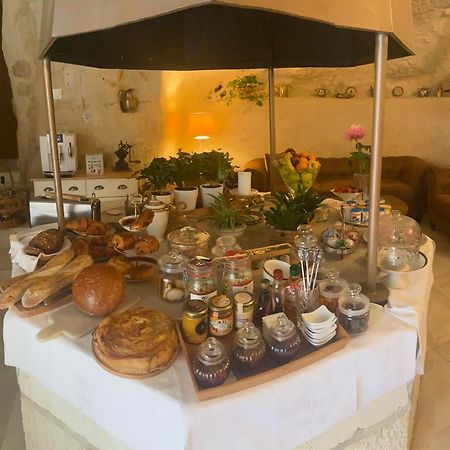 ブレ Le Manoir Des Roches Bed & Breakfast エクステリア 写真