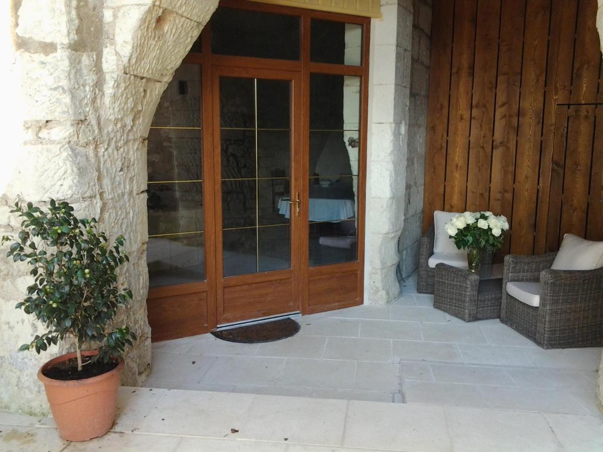 ブレ Le Manoir Des Roches Bed & Breakfast エクステリア 写真