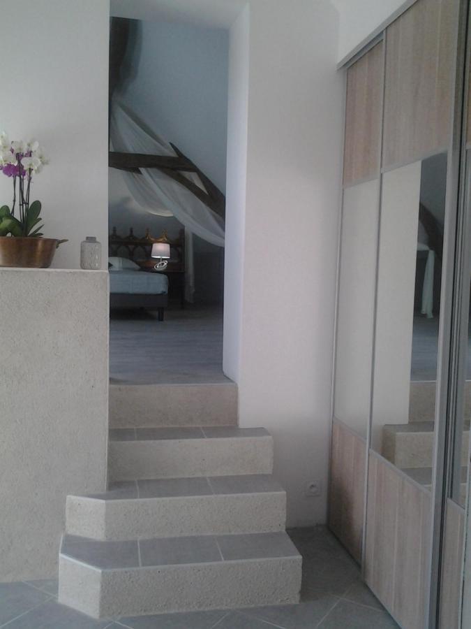 ブレ Le Manoir Des Roches Bed & Breakfast エクステリア 写真