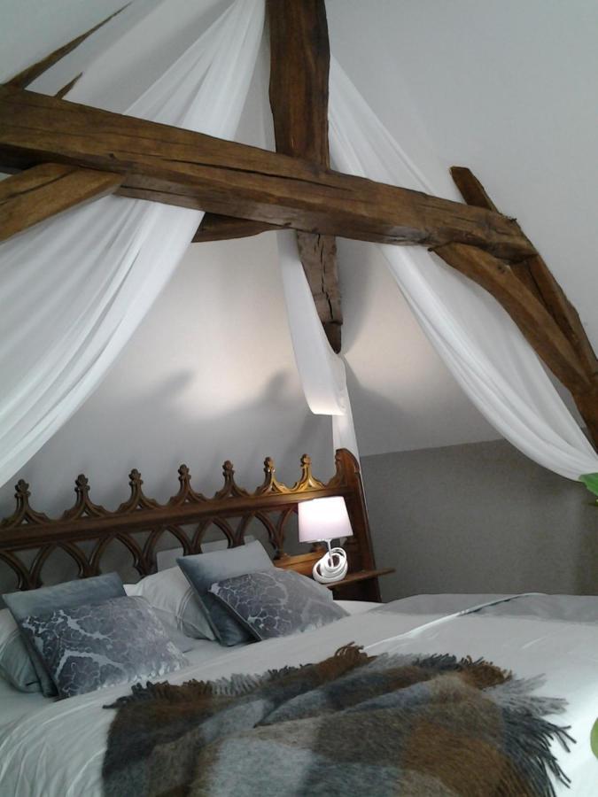 ブレ Le Manoir Des Roches Bed & Breakfast エクステリア 写真