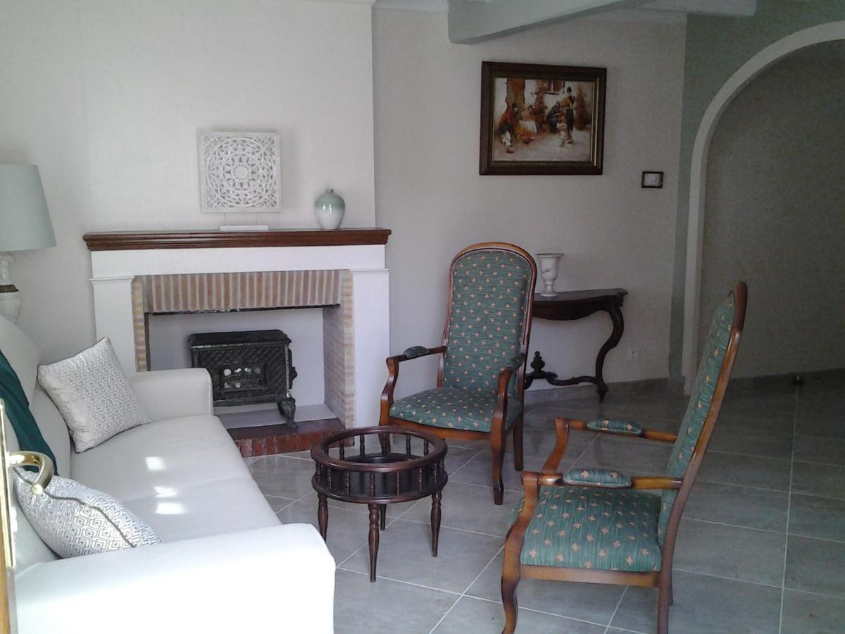 ブレ Le Manoir Des Roches Bed & Breakfast エクステリア 写真