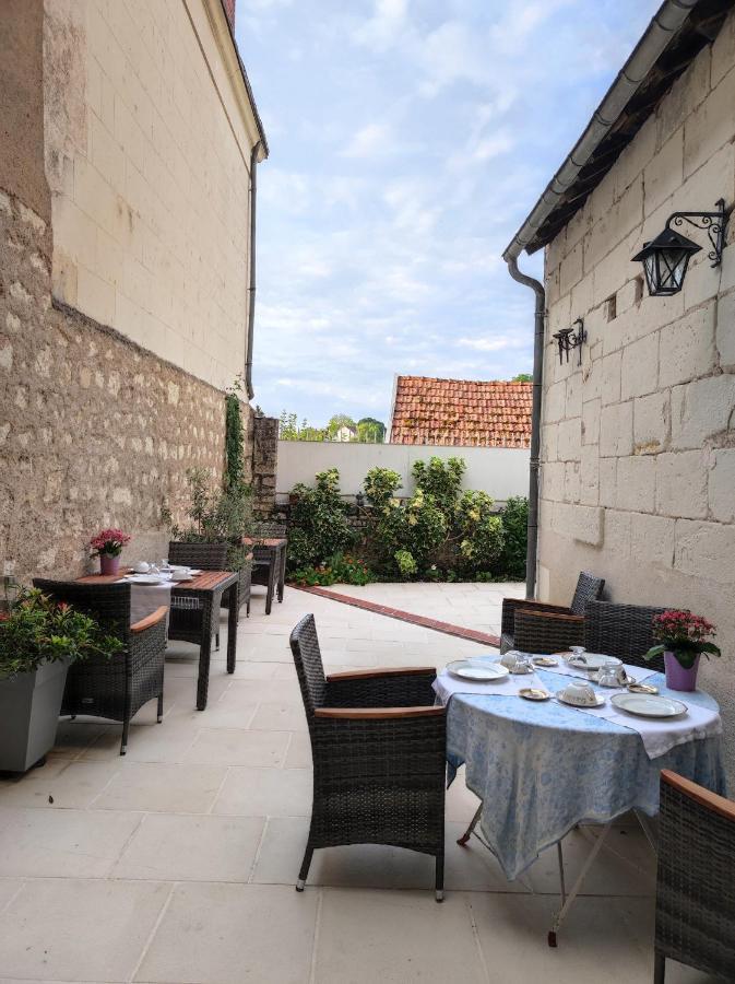 ブレ Le Manoir Des Roches Bed & Breakfast エクステリア 写真