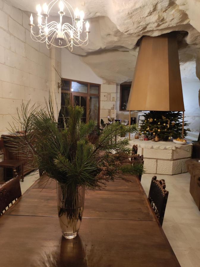 ブレ Le Manoir Des Roches Bed & Breakfast エクステリア 写真